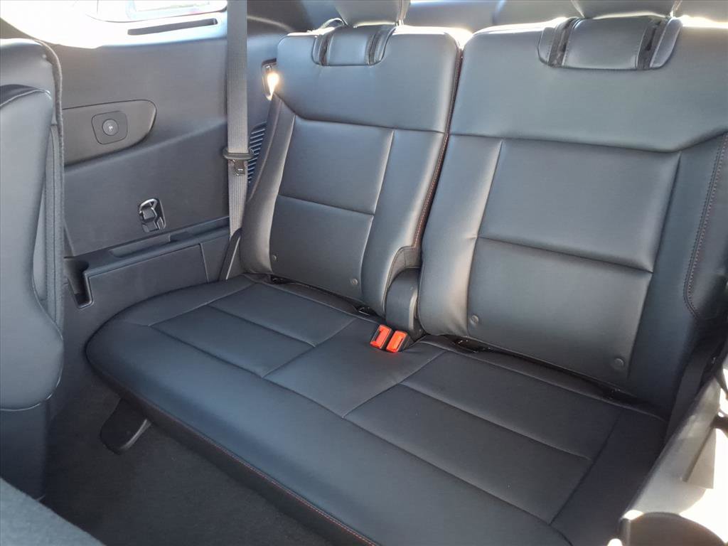 New 2026 Ford Explorer ST-Line w/ ST-Line Street Pack image 17