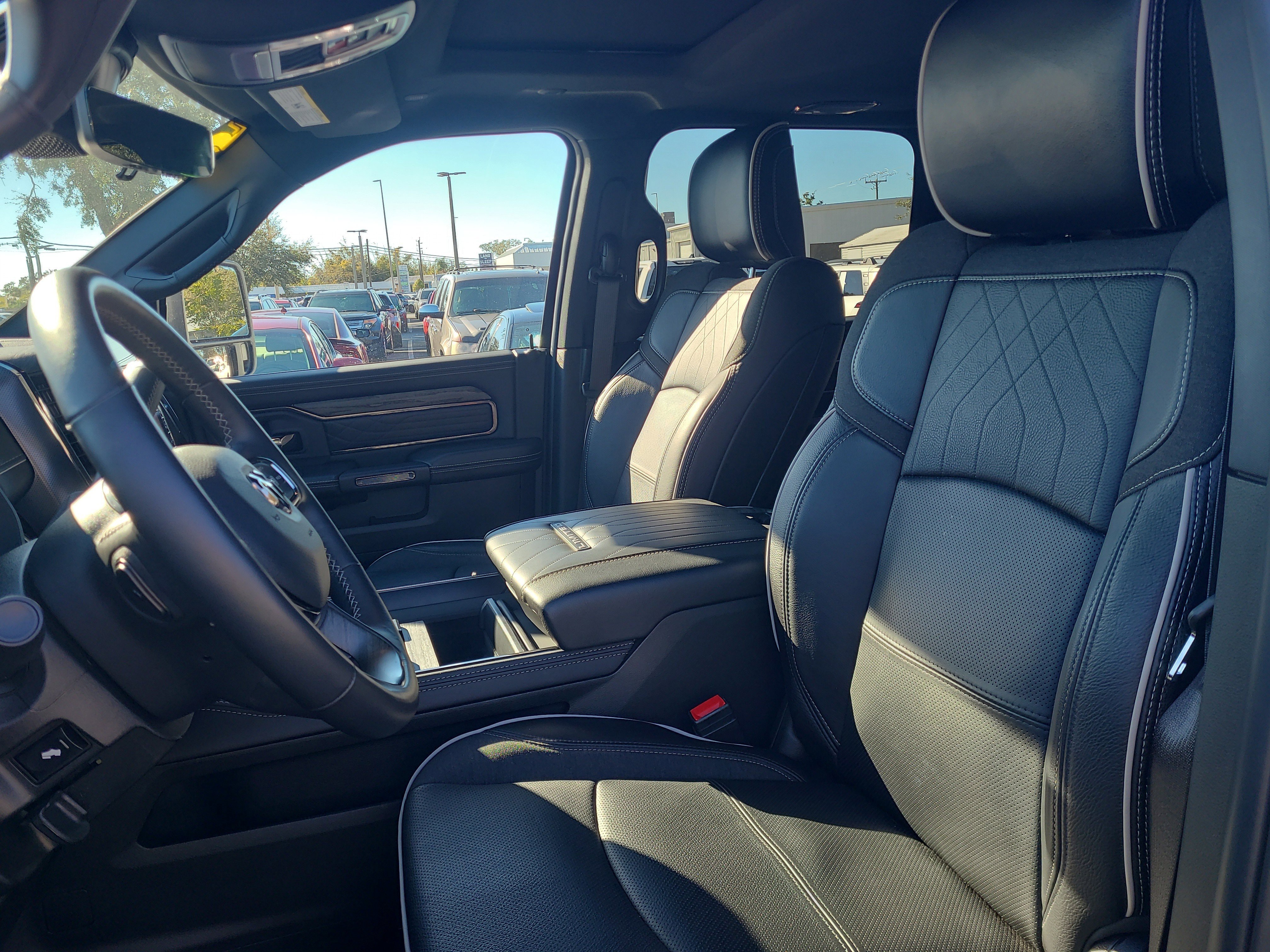 Used 2025 RAM 3500 Limited image 23