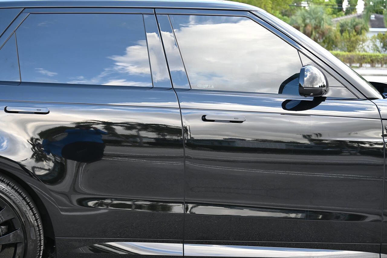 Used 2025 Land Rover Range Rover Sport Dynamic SE image 31