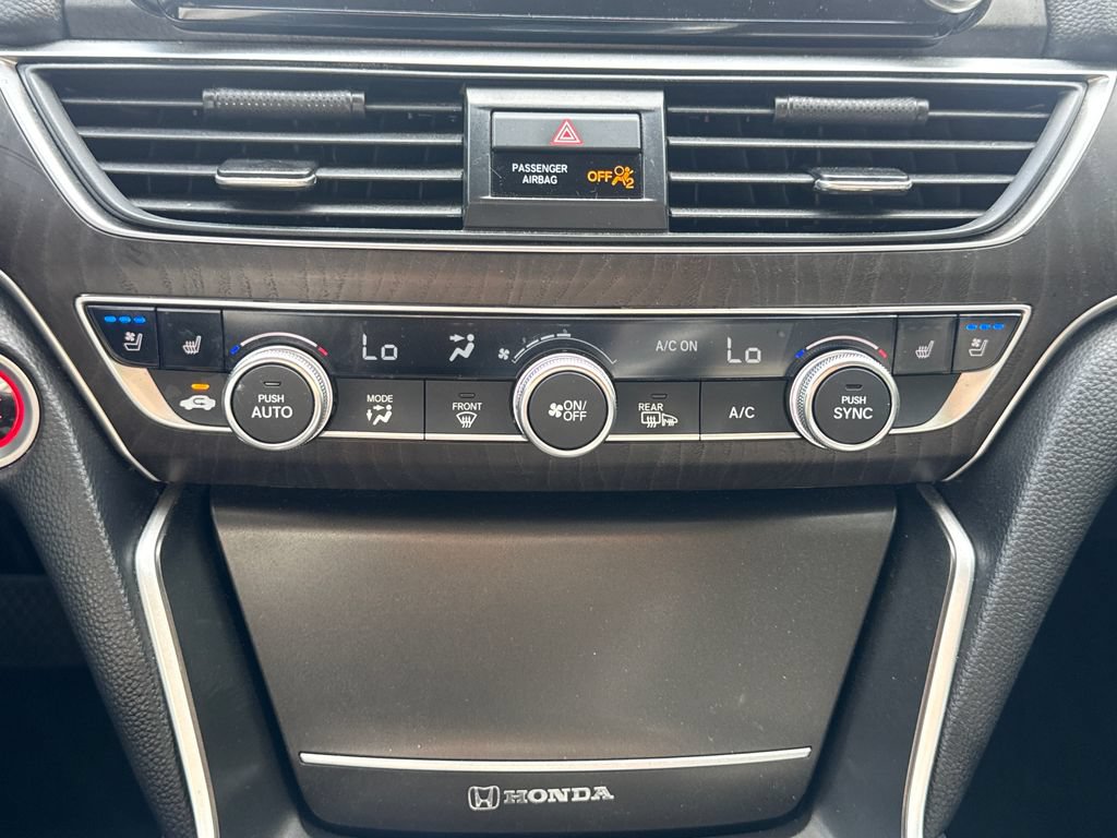 Used 2020 Honda Accord Touring image 24
