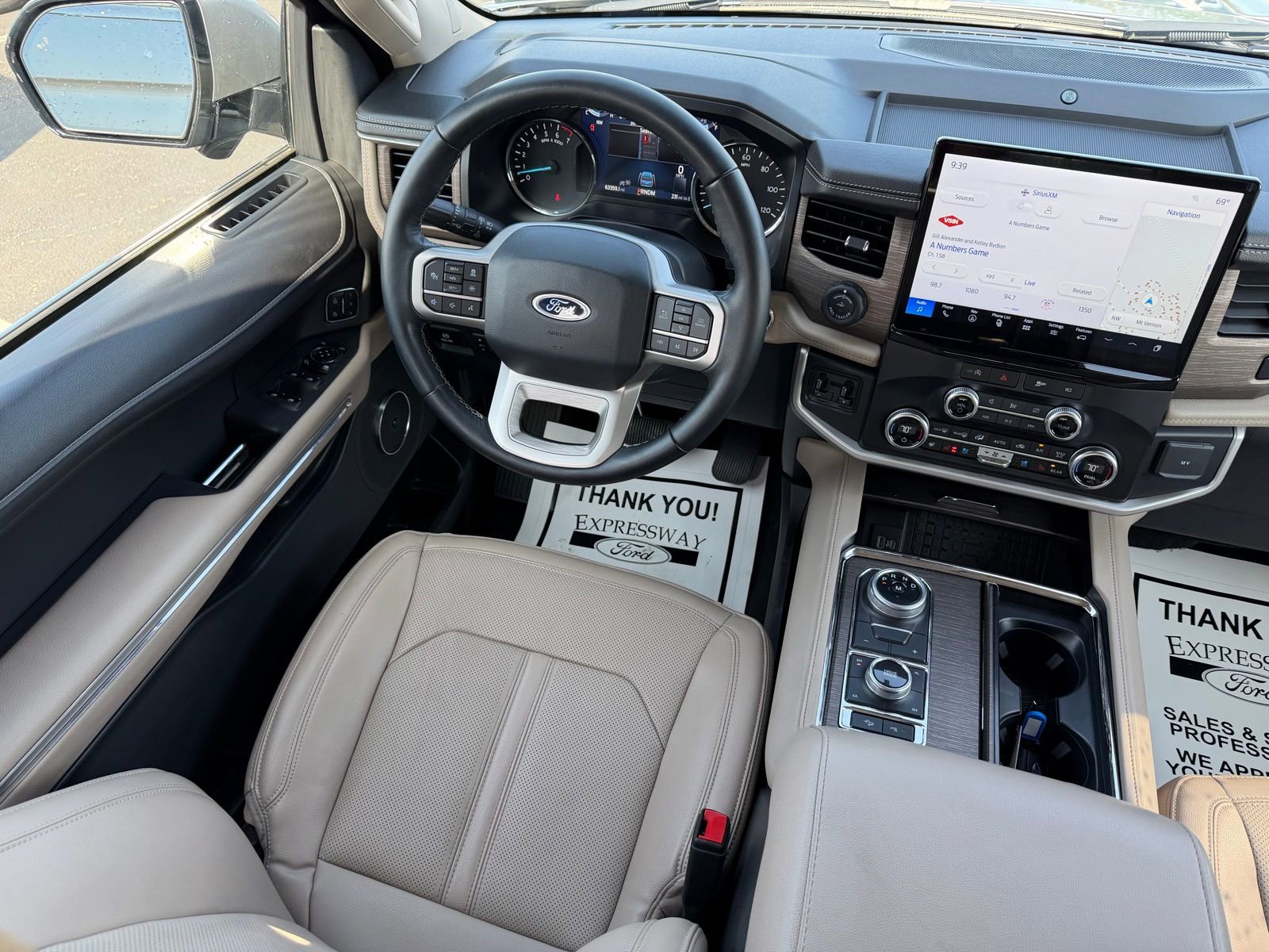 Used 2023 Ford Expedition Limited AWD/4WD image 17