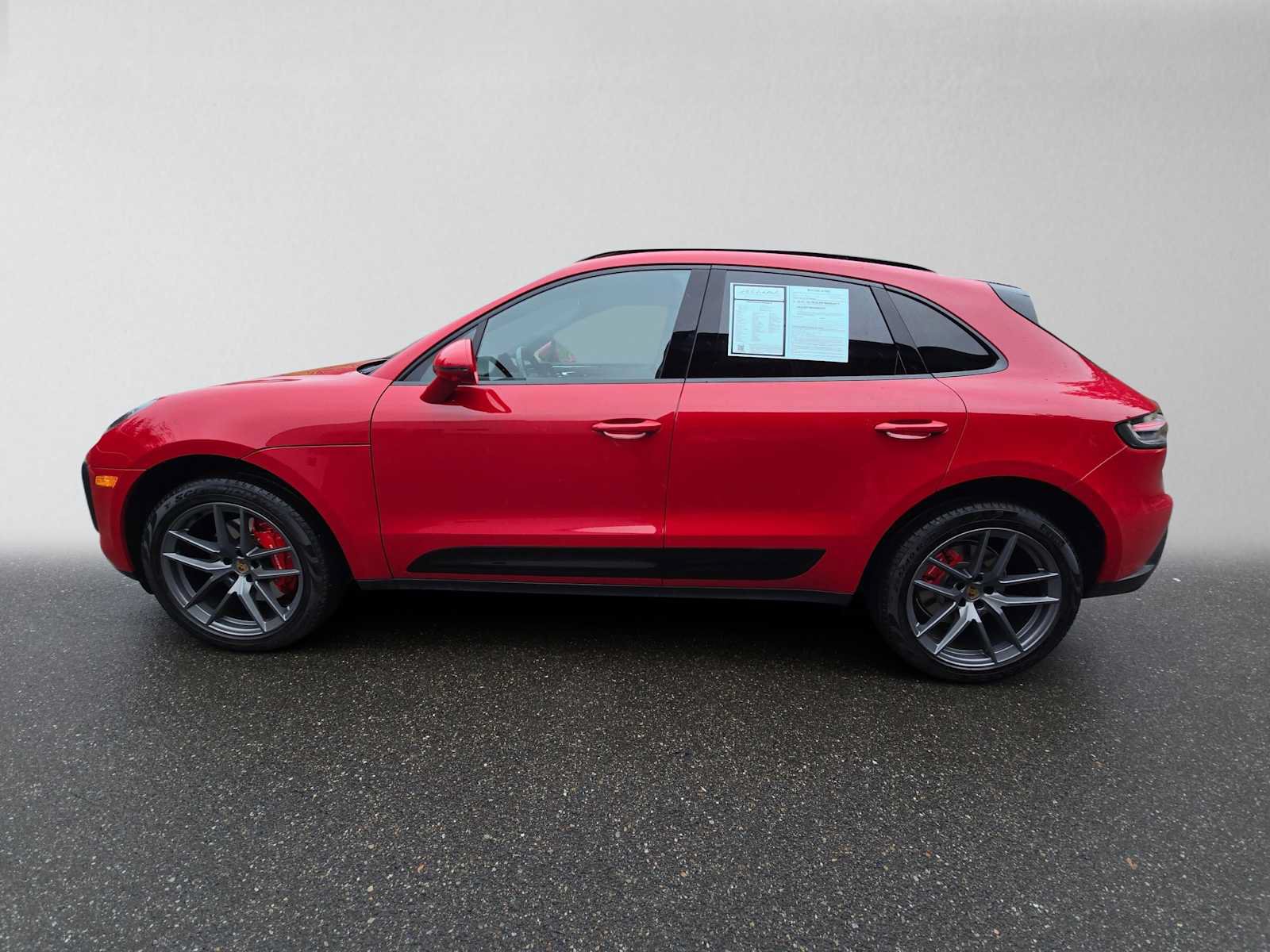 Used 2023 Porsche Macan S AWD/4WD image 6