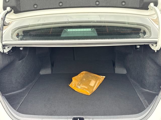 Used 2025 Toyota Camry SE w/ Convenience Package image 11