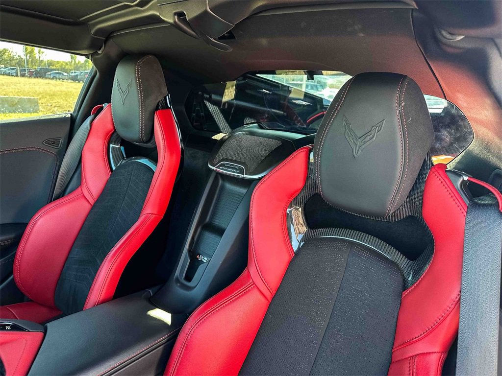 Used 2024 Chevrolet Corvette Stingray Preferred Cpe w/ Z51 Performance Package image 14