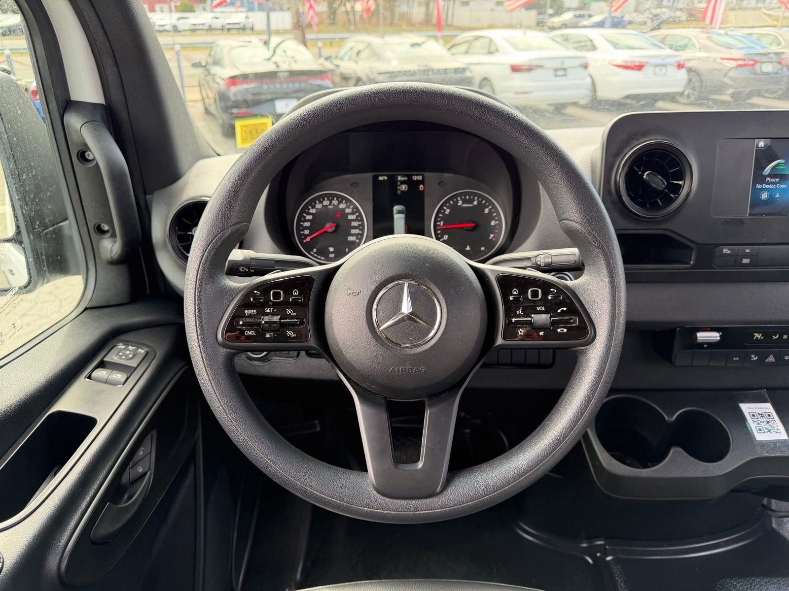 Used 2023 Mercedes-Benz Sprinter 2500 image 17