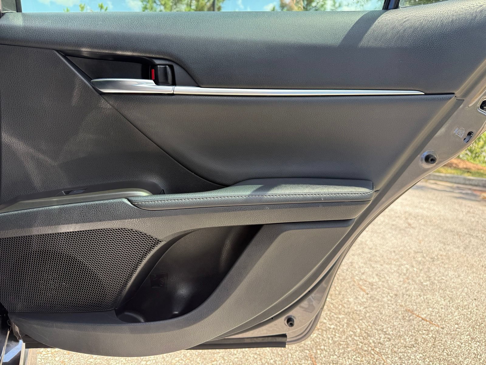 Used 2021 Toyota Camry XSE FWD image 38