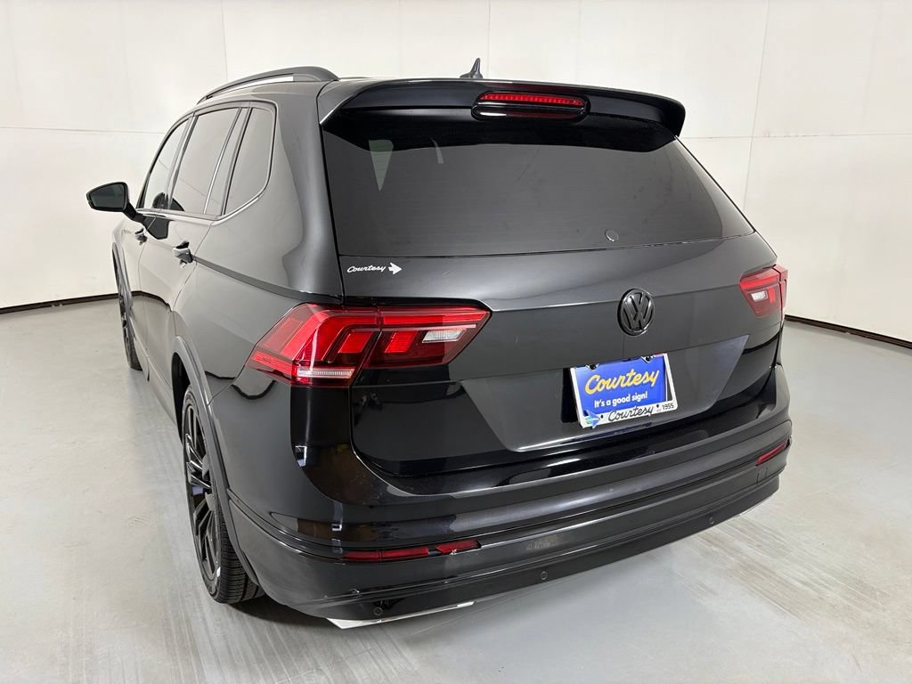 Used 2021 Volkswagen Tiguan SE R-Line FWD image 6