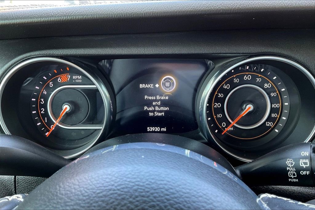 Used 2019 Jeep Wrangler Unlimited Sahara w/ Dual Top Group AWD/4WD image 21