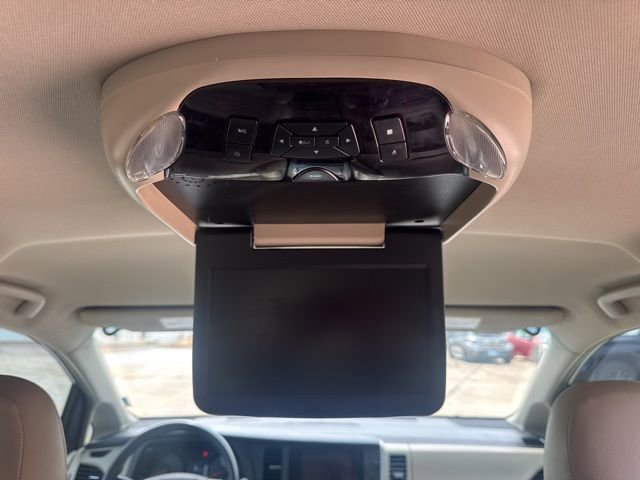 Used 2015 Toyota Sienna LE FWD image 20