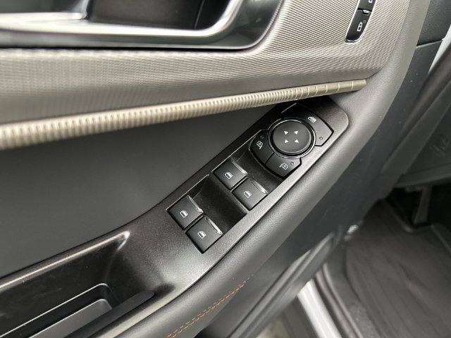 New 2026 Ford Explorer Active w/ Active Comfort Package AWD/4WD image 18