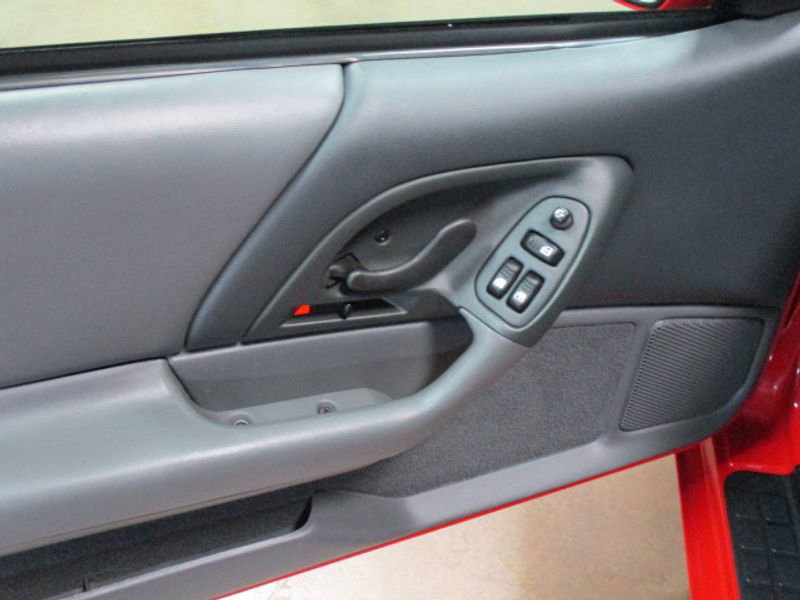 Used 1998 Chevrolet Camaro Z28 w/ SS Performance/Appearance Pkg RWD image 11