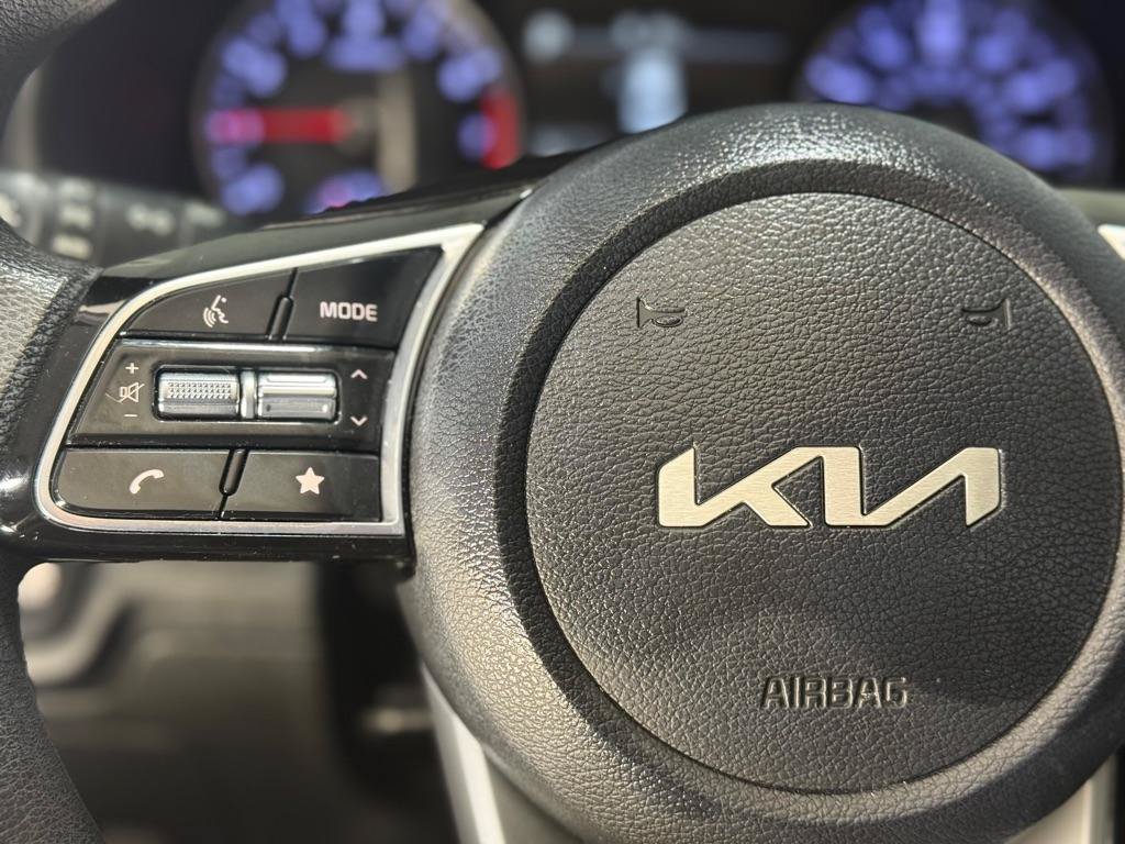 Used 2023 Kia Forte LXS w/ LXS Technology Package FWD image 28