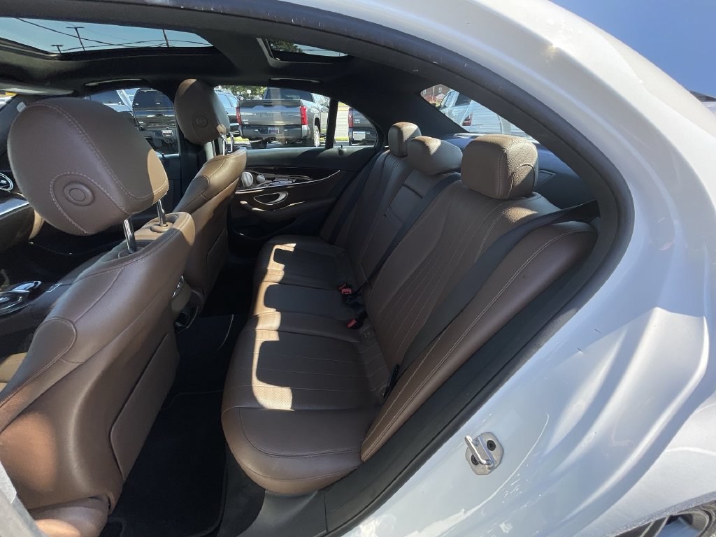 Used 2020 Mercedes-Benz E 350 Sedan image 23