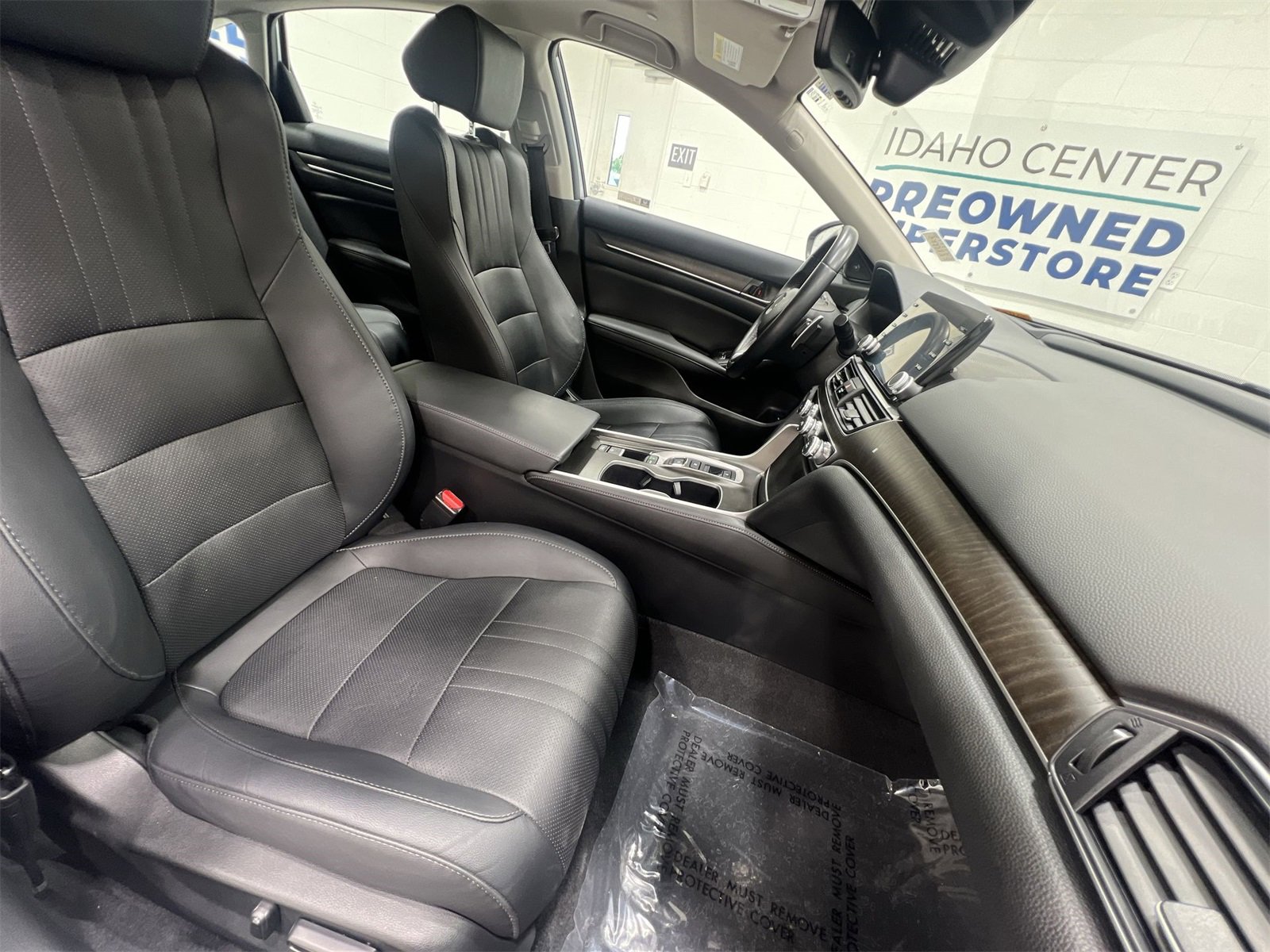 Used 2020 Honda Accord Touring image 25