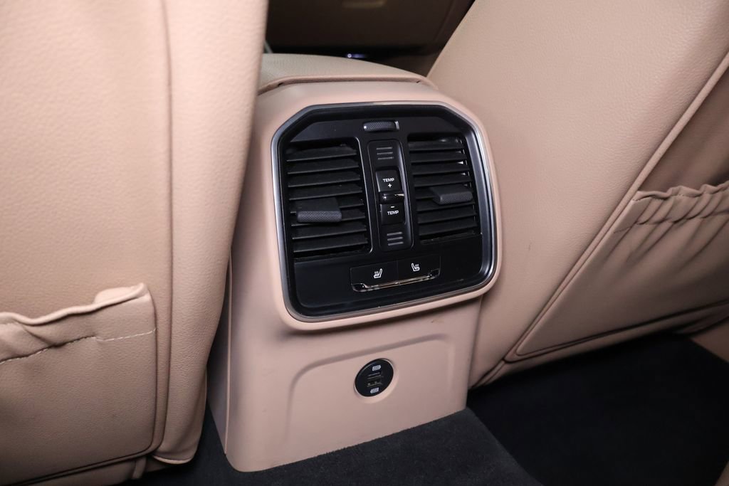 Used 2019 Porsche Macan image 15