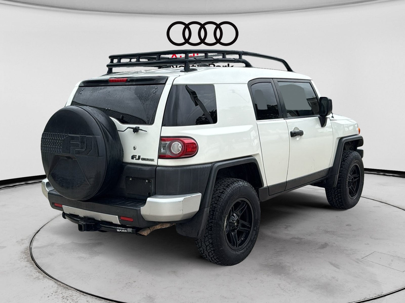 Used 2012 Toyota FJ Cruiser 2WD w/ Convenience Pkg image 7
