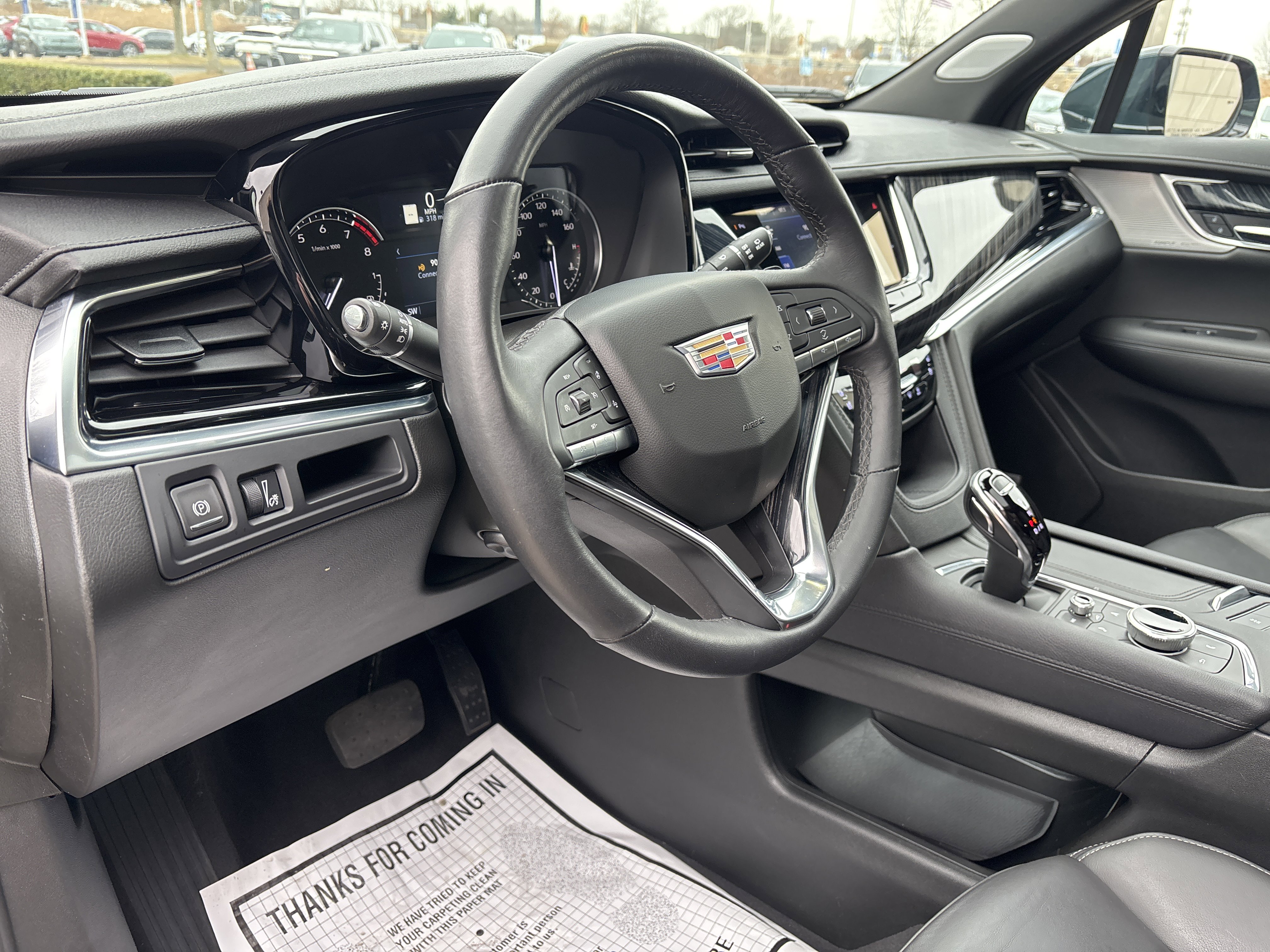 Used 2025 Cadillac XT6 Premium Luxury image 24