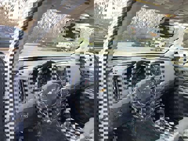 Used 2017 Chevrolet Colorado LT w/ LT Convenience Package image 10