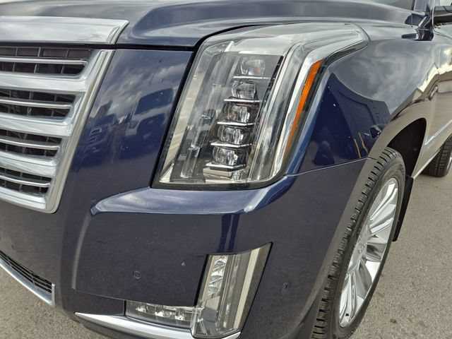 Used 2019 Cadillac Escalade Platinum AWD/4WD image 6