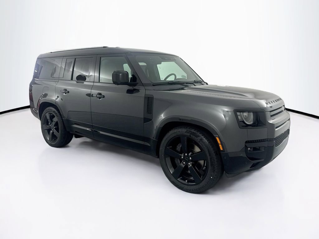 New 2026 Land Rover Defender 130 X-Dynamic SE image 3