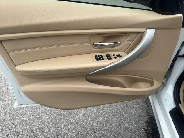Used 2013 BMW 328i Sedan RWD image 9