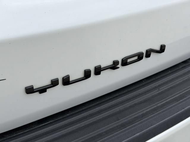 Certified 2024 GMC Yukon SLT w/ Max Trailering Package AWD/4WD image 5