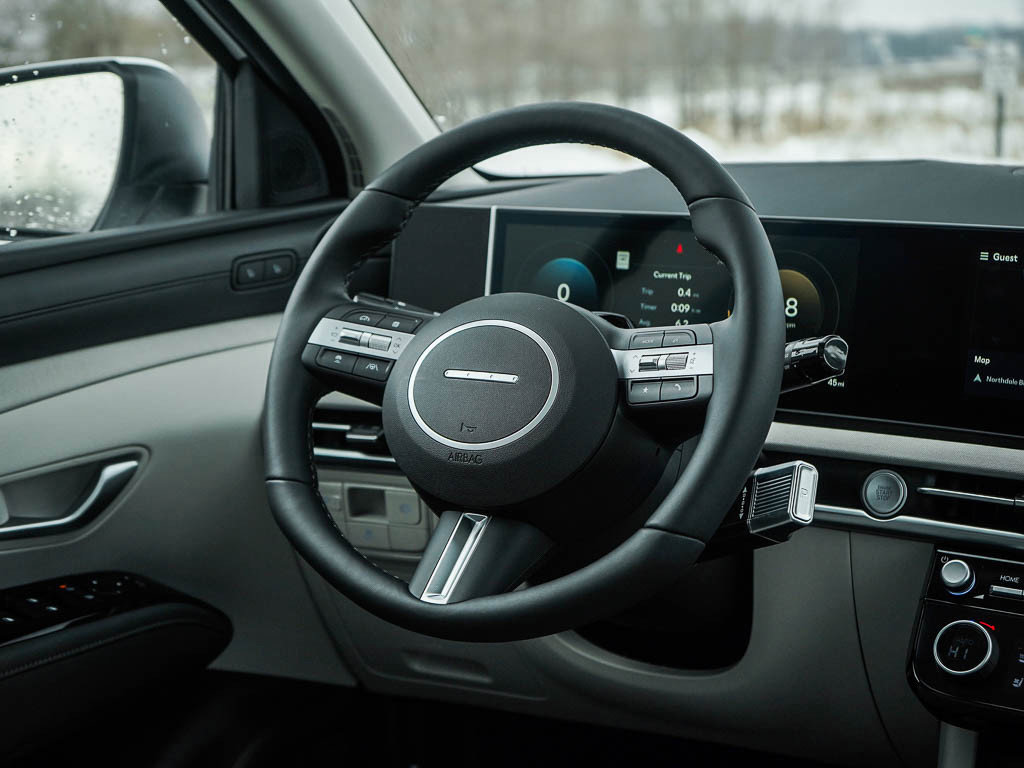 New 2026 Hyundai Tucson Limited image 16