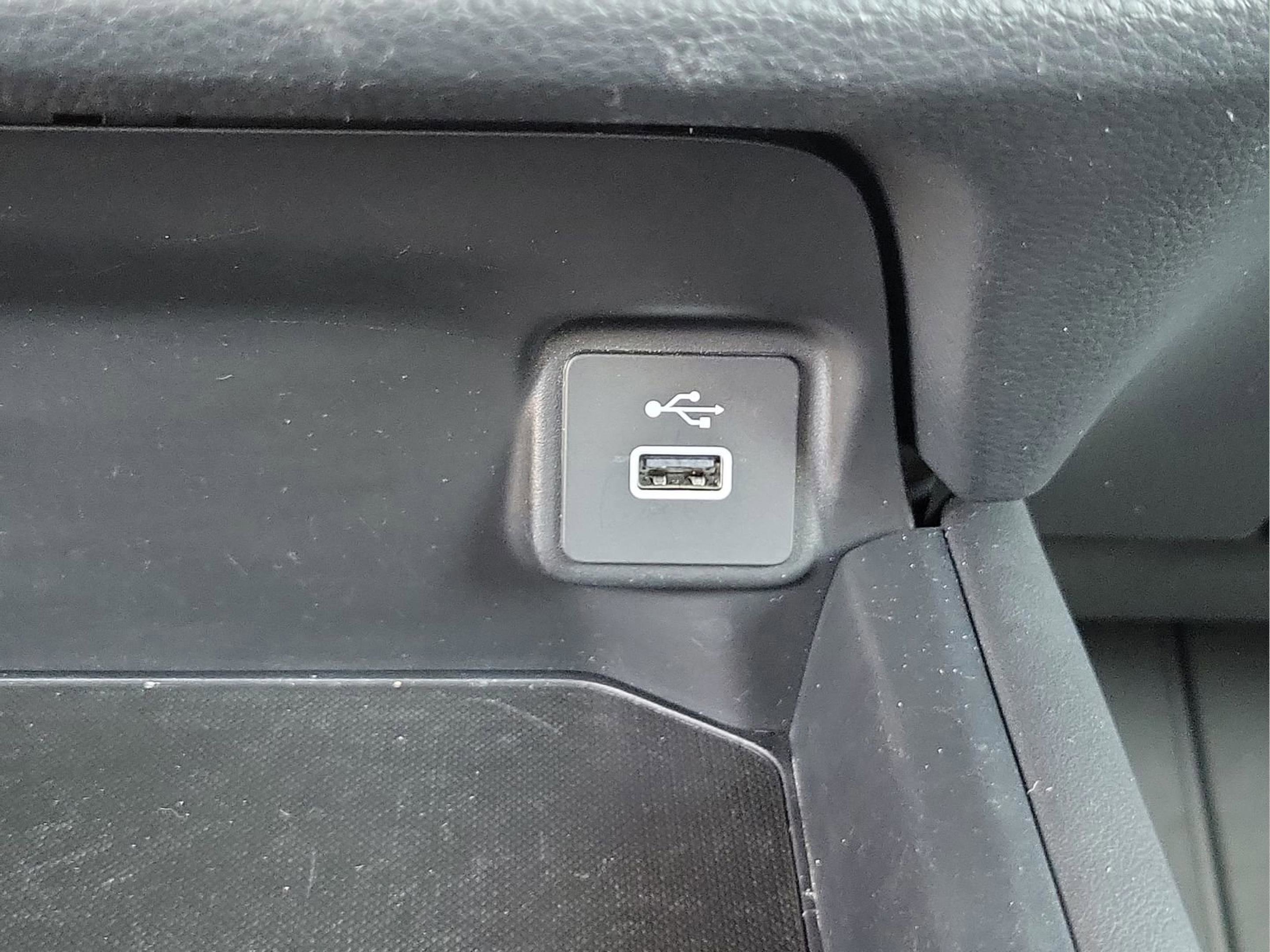 Certified 2024 Honda HR-V Sport image 30