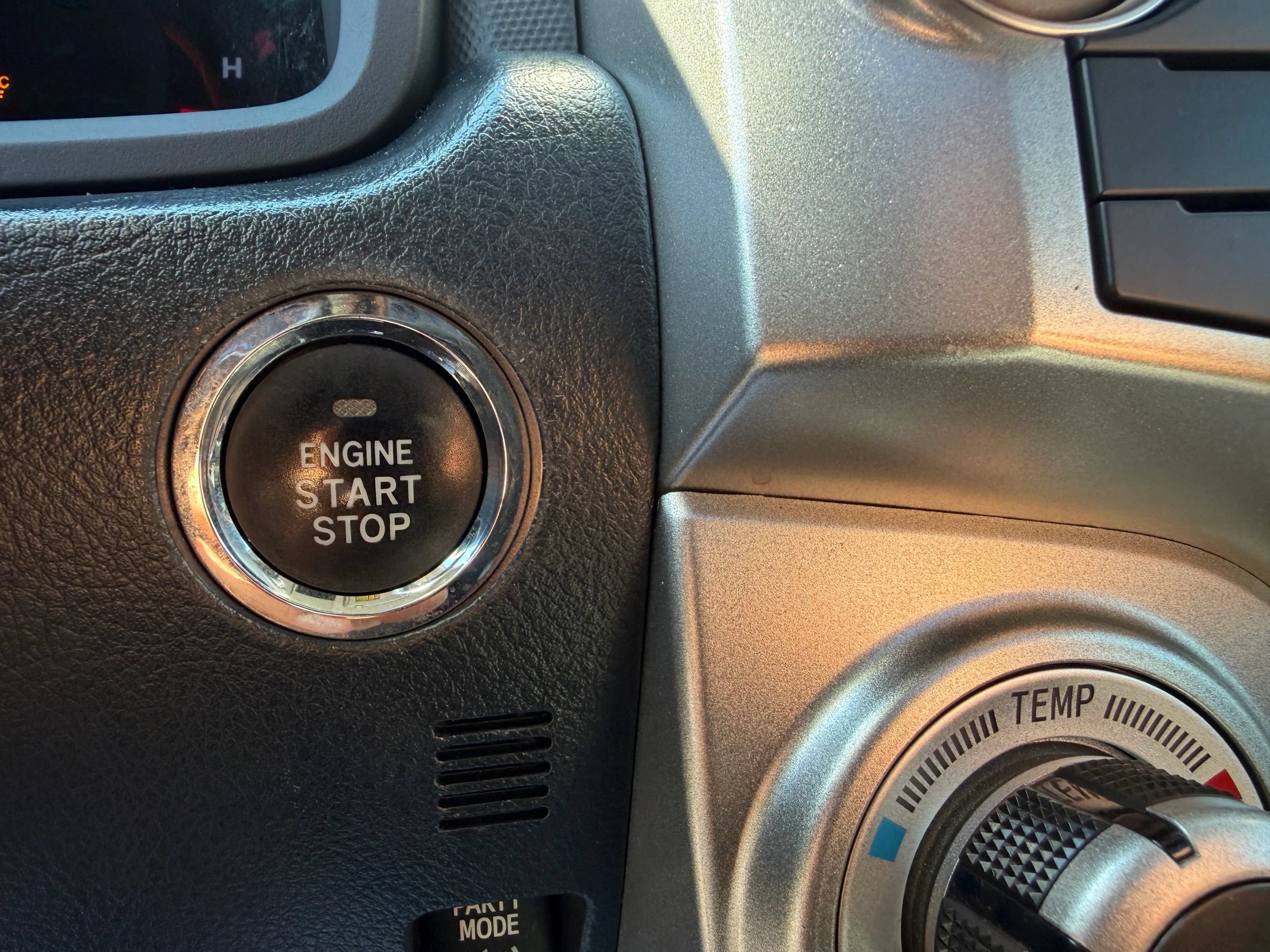Used 2012 Toyota 4Runner Limited AWD/4WD image 18