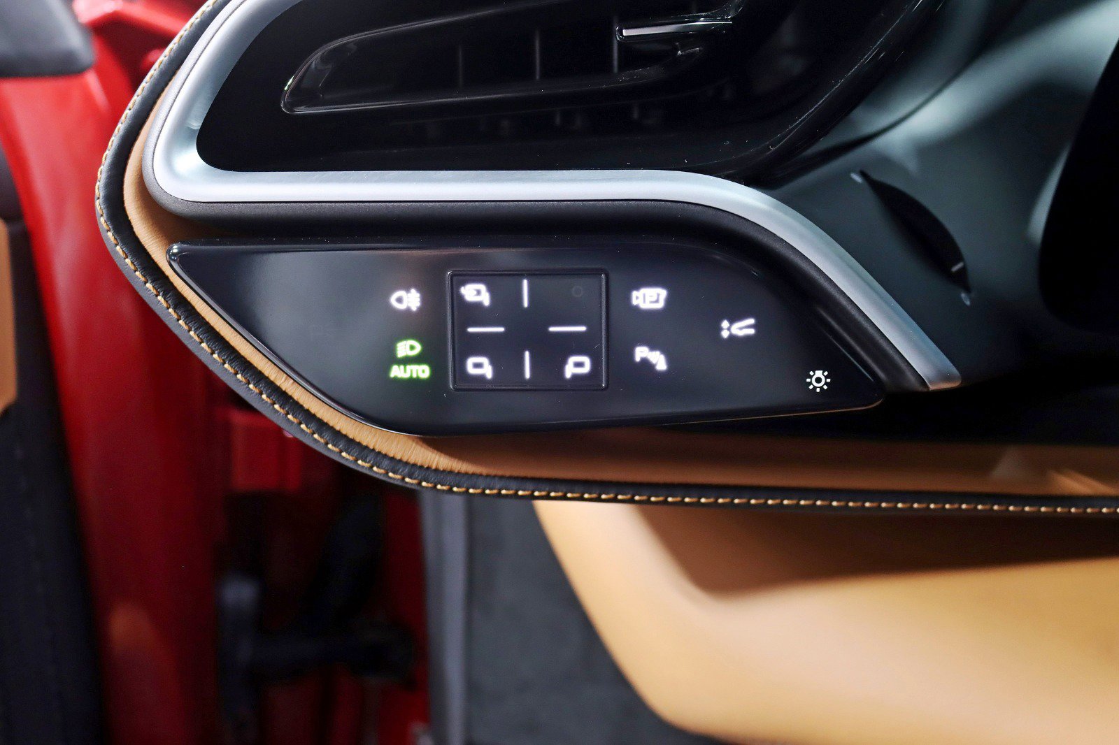 Used 2024 Ferrari 296 GTS RWD image 23