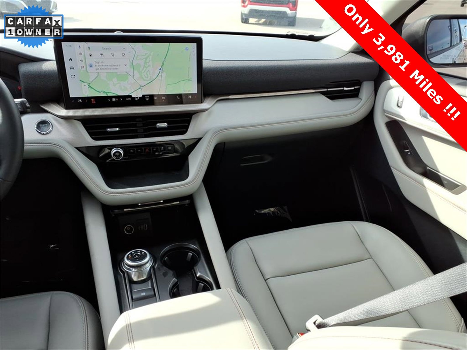 Used 2025 Ford Explorer Active w/ Active Comfort Package image 14