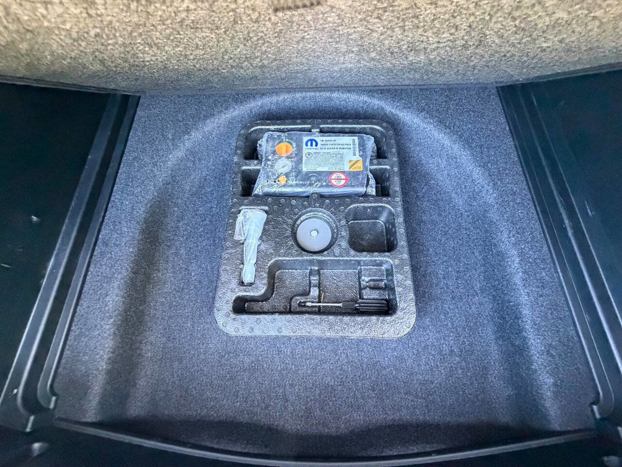 Used 2018 Jeep Compass Sport AWD/4WD image 42
