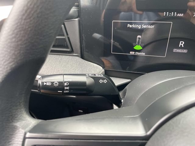 Used 2025 Nissan Kicks SV AWD/4WD image 31