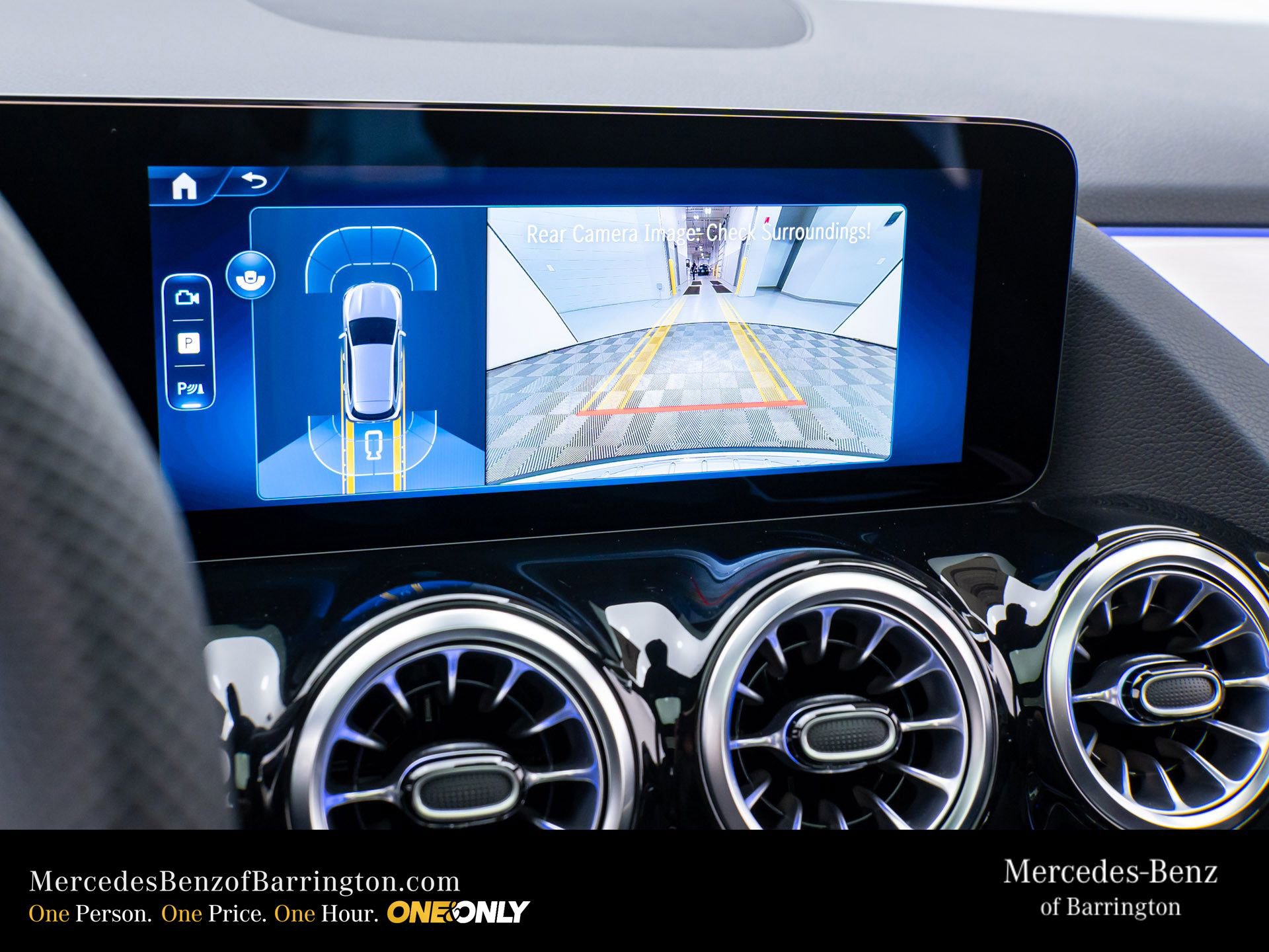 New 2026 Mercedes-Benz GLA 35 AMG 4MATIC image 27