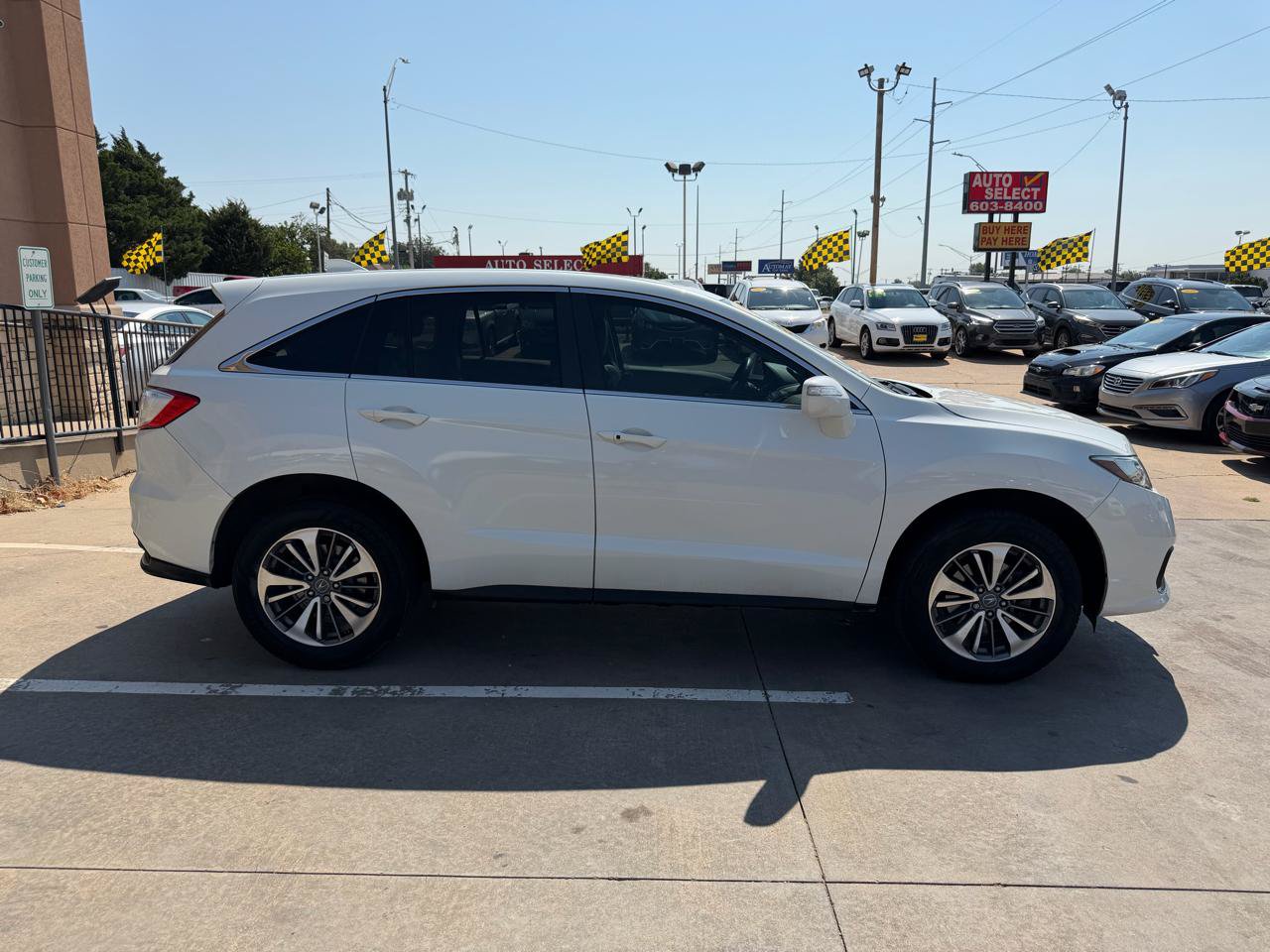 Used 2016 Acura RDX w/ Advance Package FWD image 4