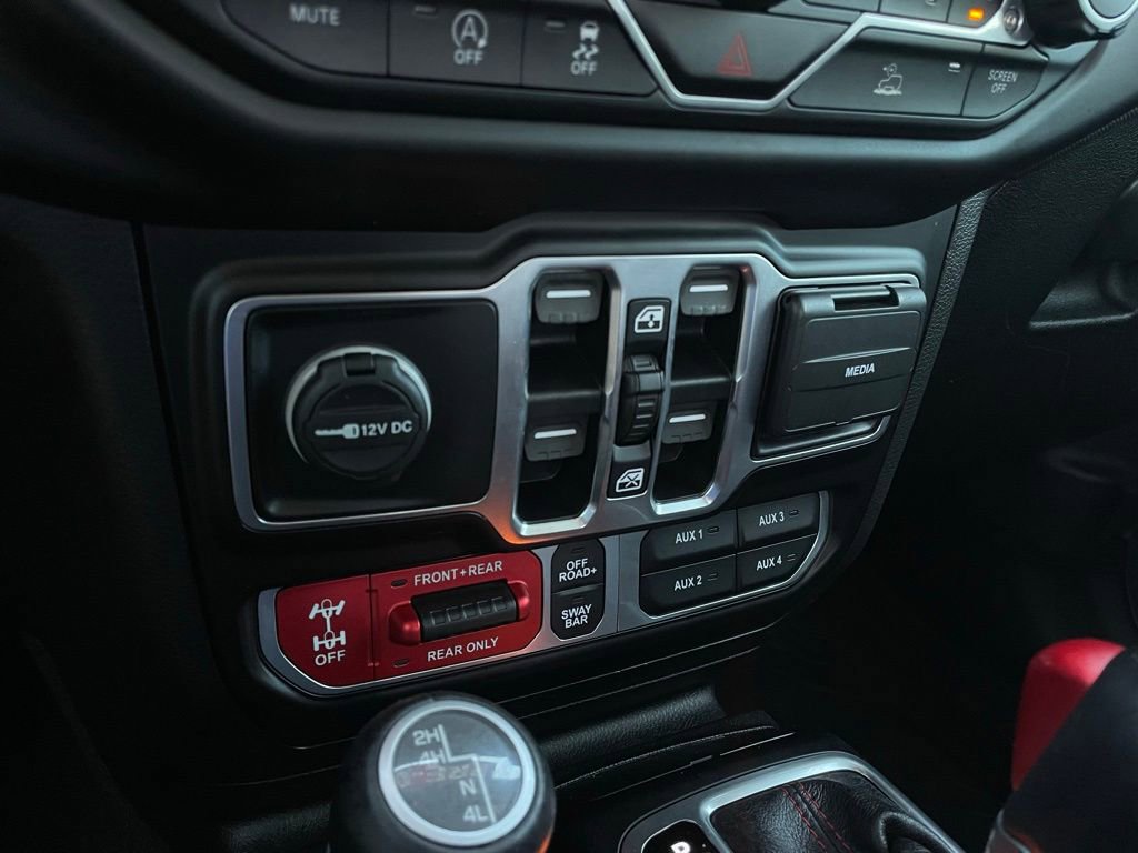 Used 2021 Jeep Gladiator Rubicon AWD/4WD image 19