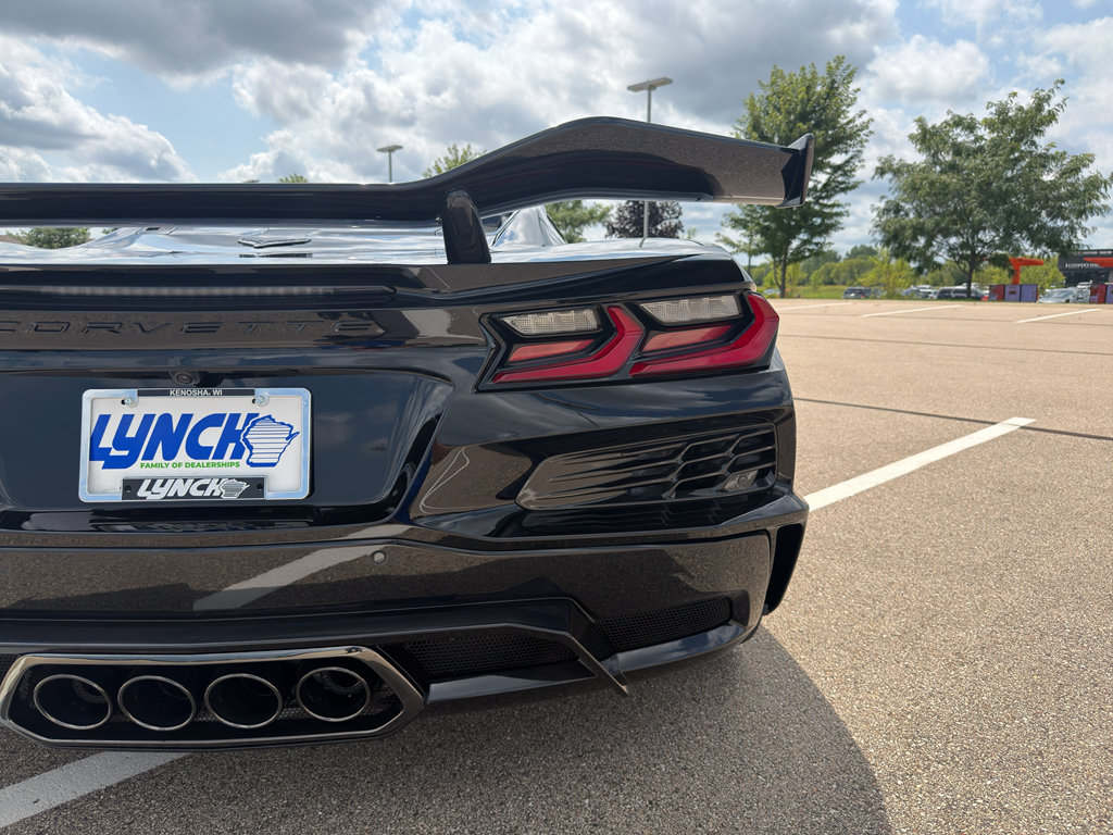New 2027 Chevrolet Corvette Z06 w/ Z07 Performance Package RWD image 17