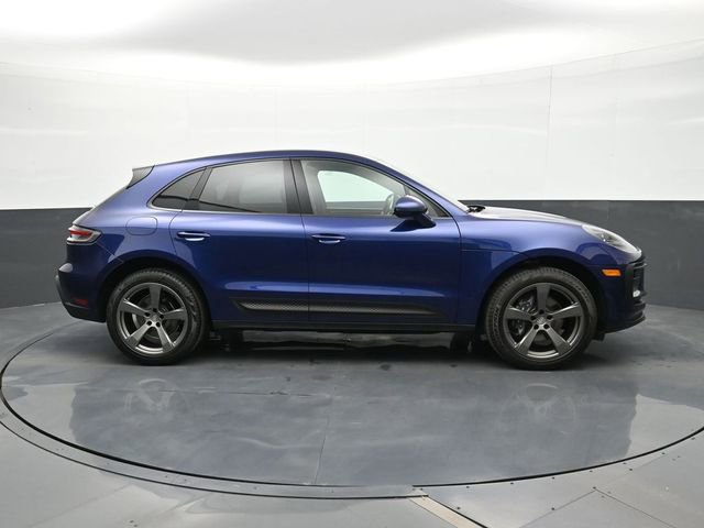 Certified 2025 Porsche Macan image 24