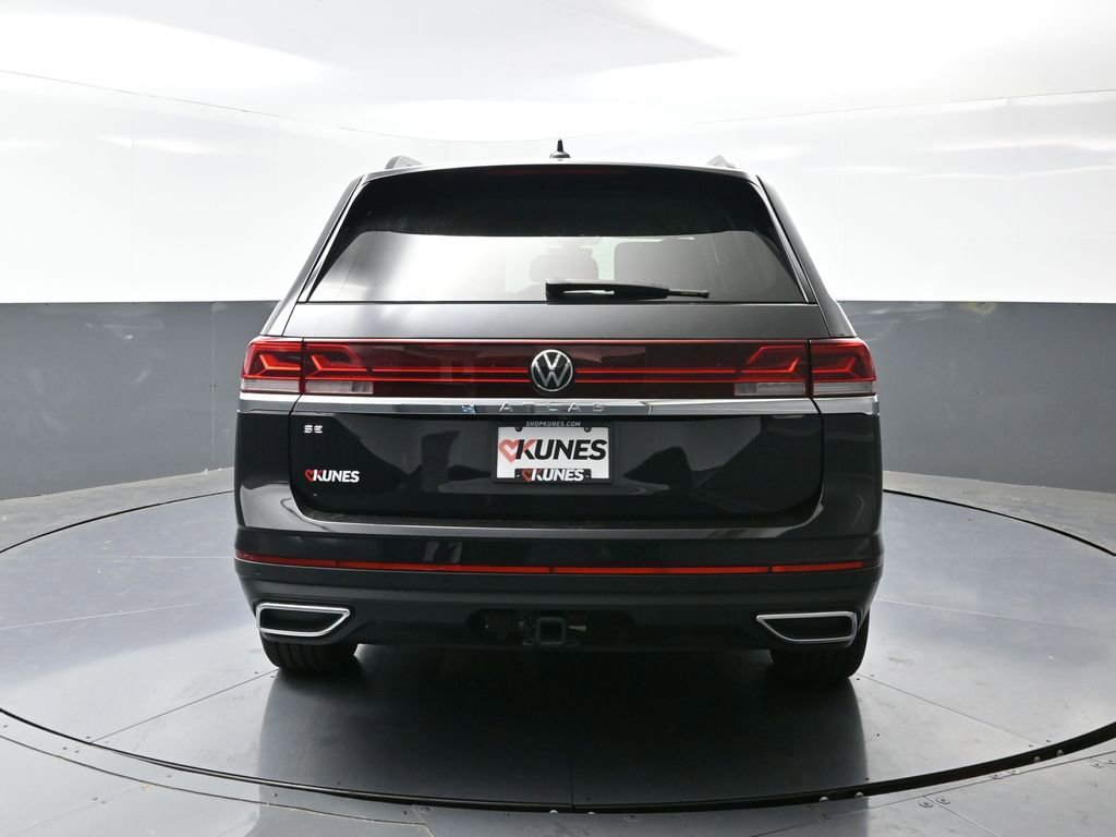 Used 2024 Volkswagen Atlas SE image 12