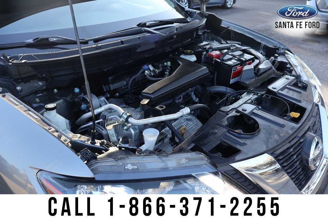 Used 2017 Nissan Rogue SV image 25