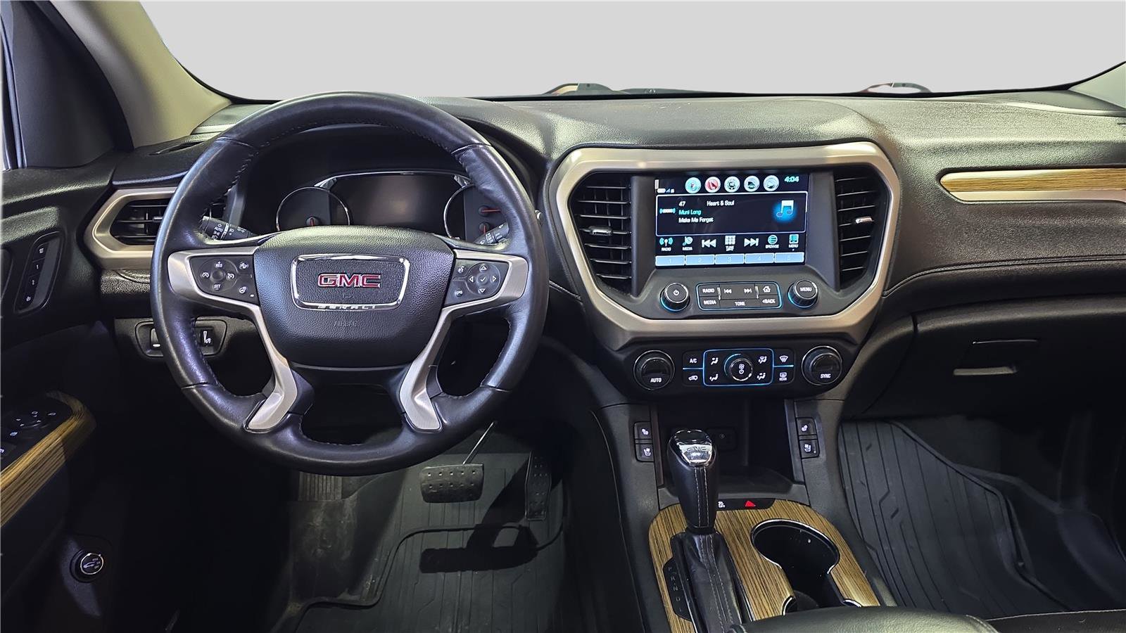 Used 2017 GMC Acadia Denali w/ Technology Package image 9