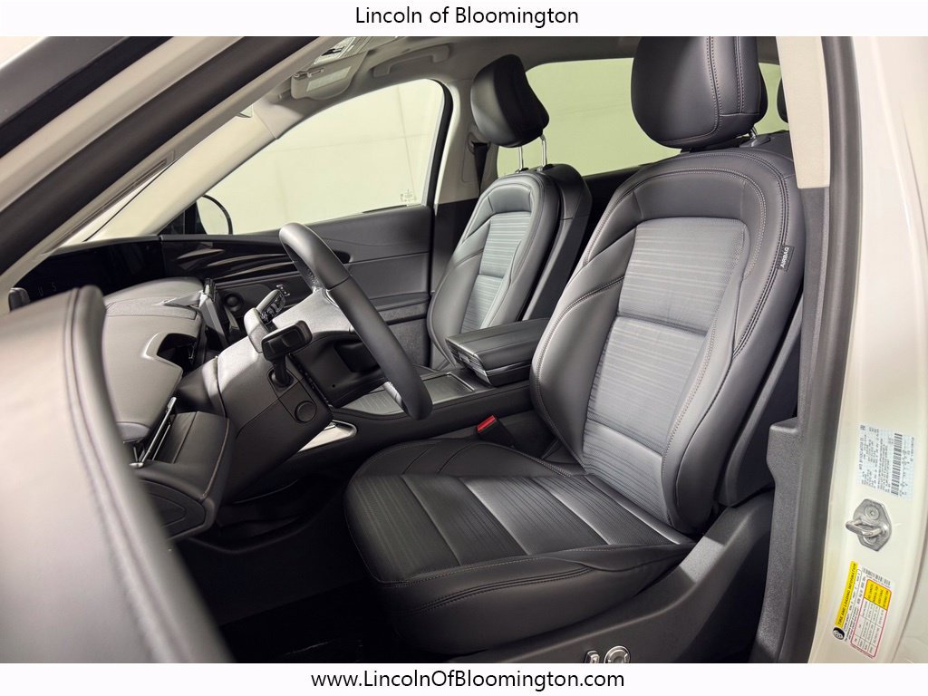 New 2026 Lincoln Nautilus Reserve AWD/4WD image 18