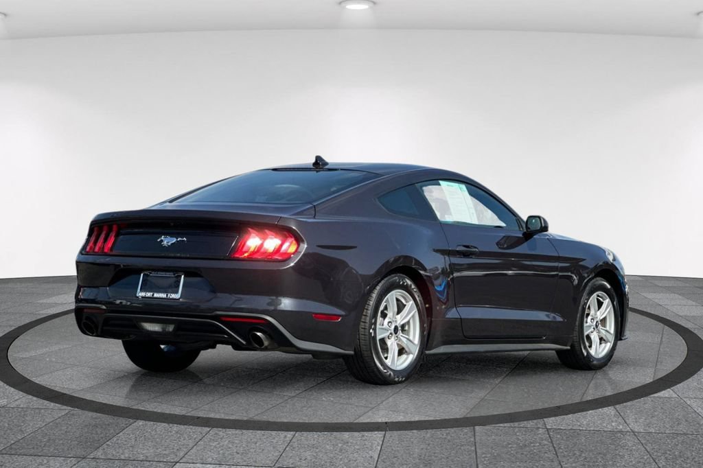 Certified 2022 Ford Mustang Coupe RWD image 5