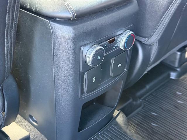 Used 2021 Ford Explorer XLT w/ Equipment Group 202A image 12