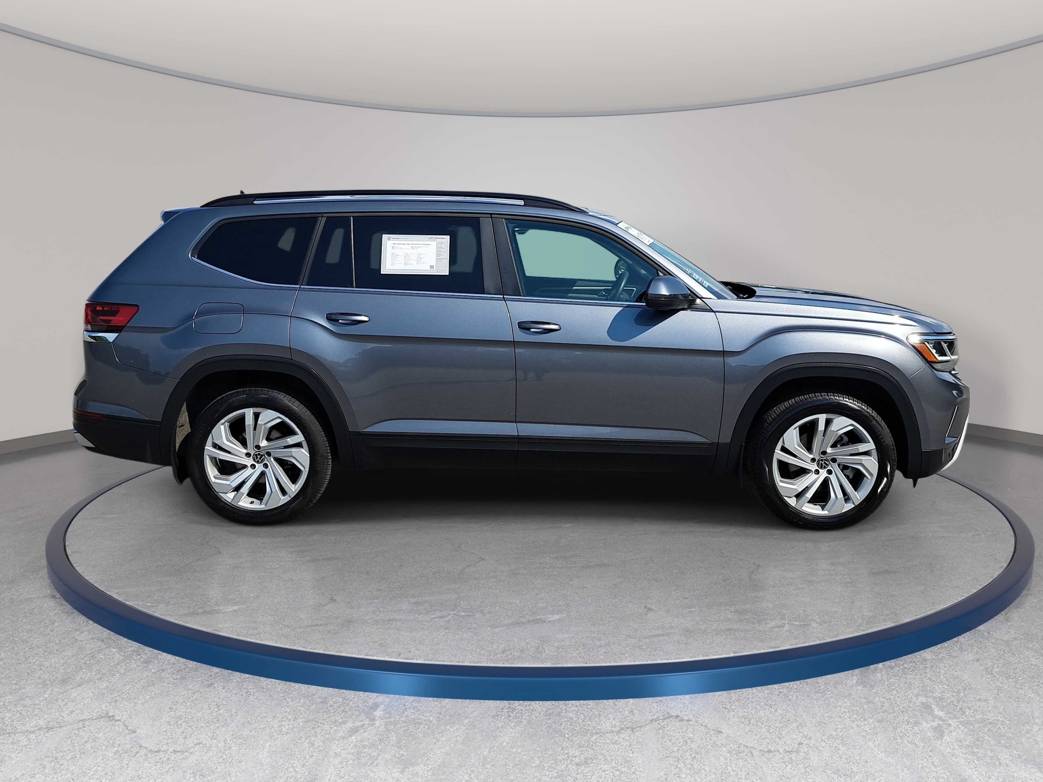 Certified 2023 Volkswagen Atlas SE w/ Panoramic Sunroof Package FWD image 4