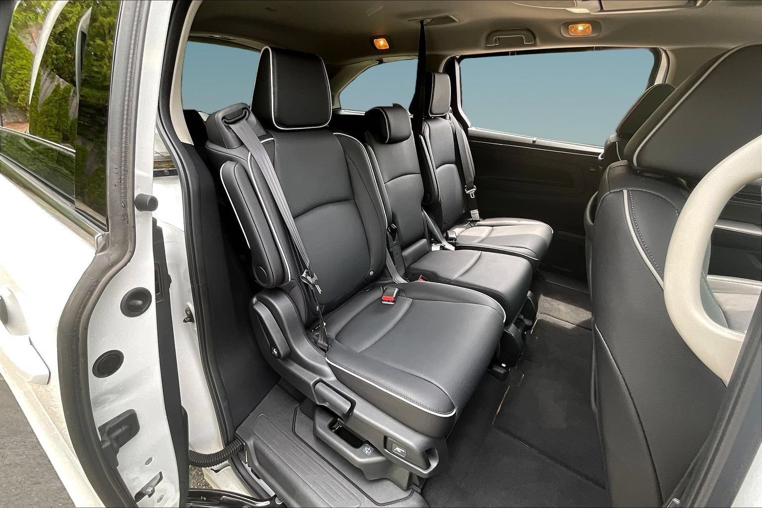 Used 2026 Honda Odyssey Elite image 25