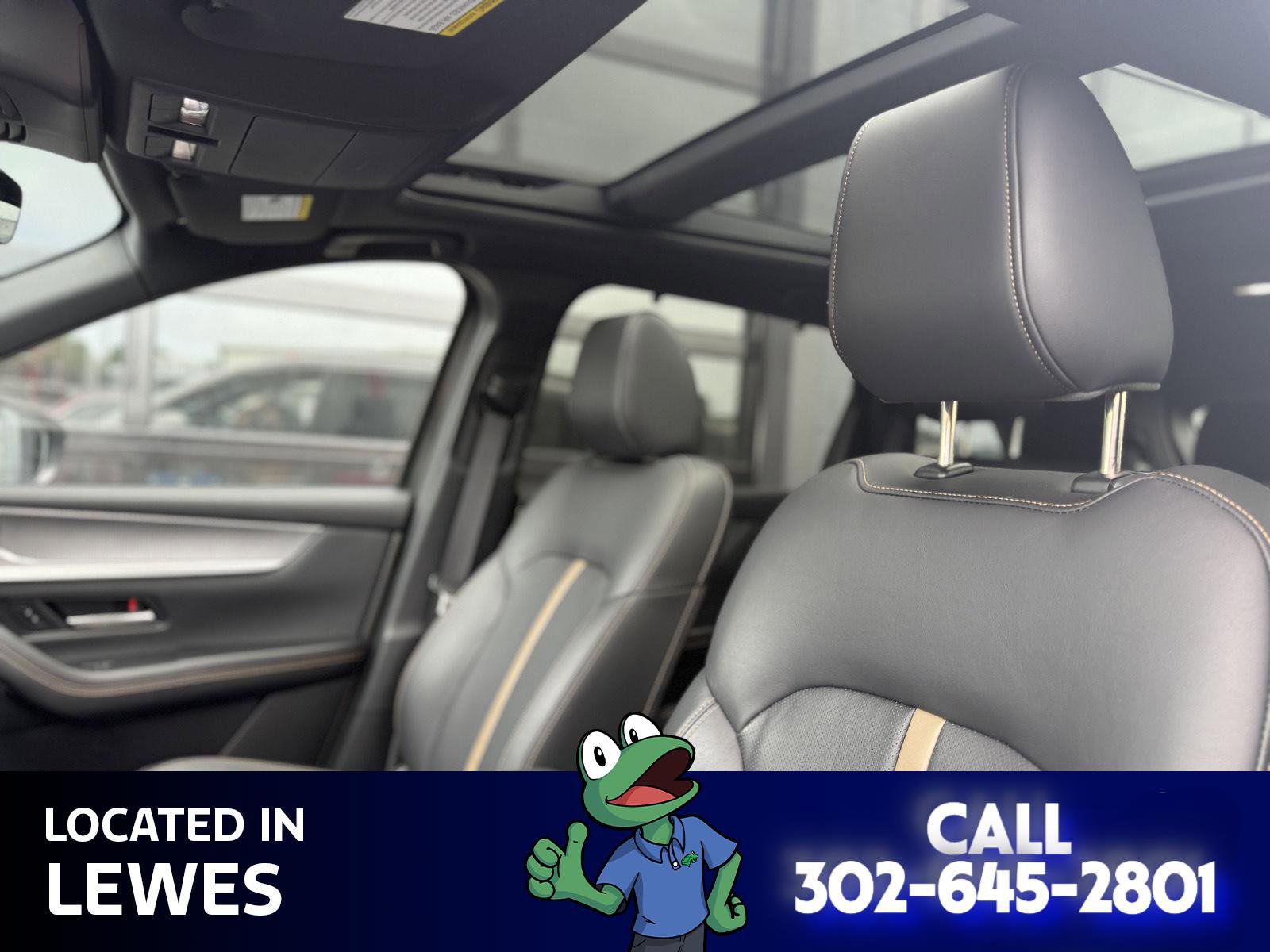 Used 2024 MAZDA CX-90 Plug-In Hybrid w/ Premium Plus image 13