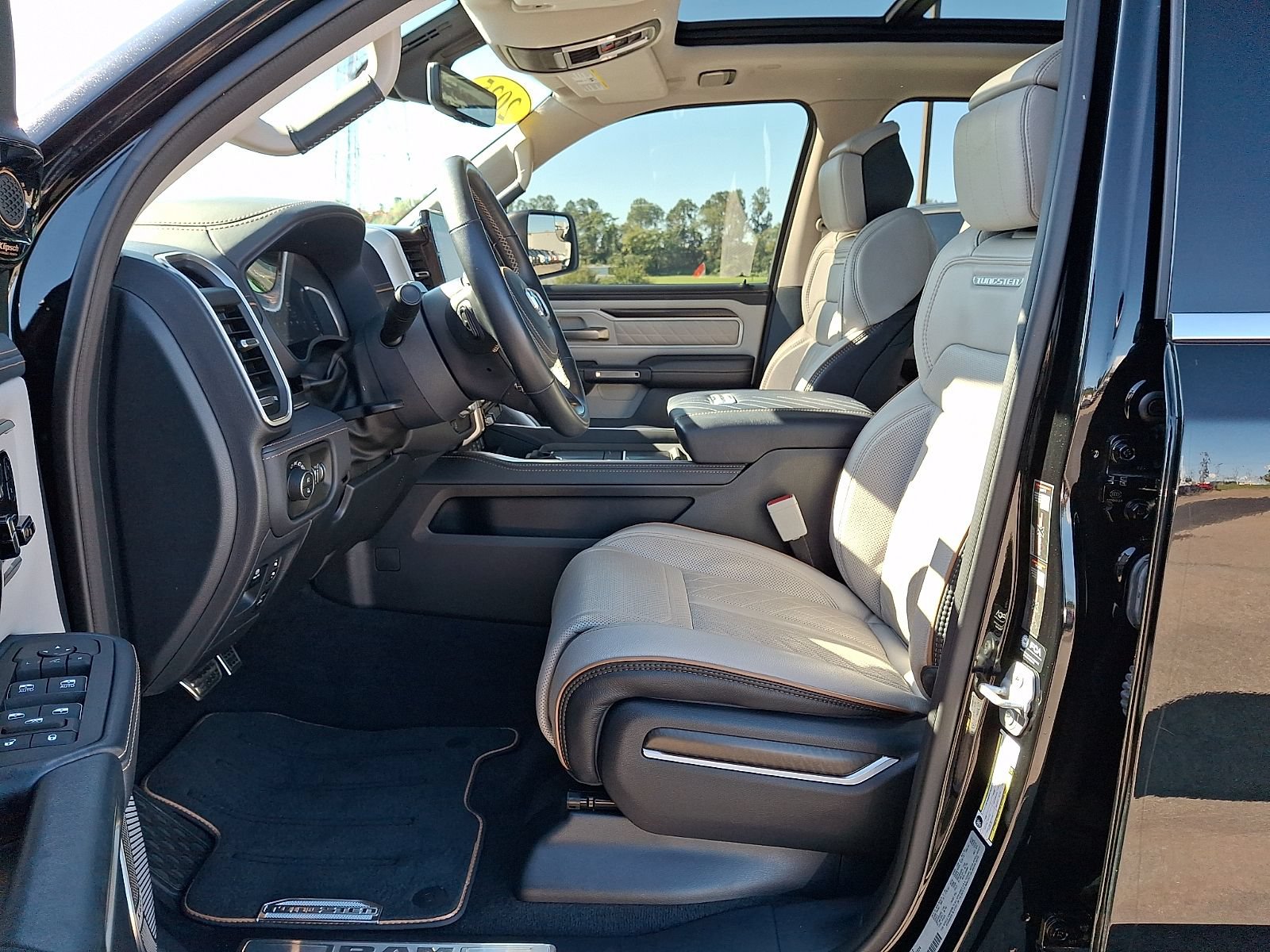 Used 2025 RAM 1500 Tungsten w/ Bed Utility Group AWD/4WD image 15