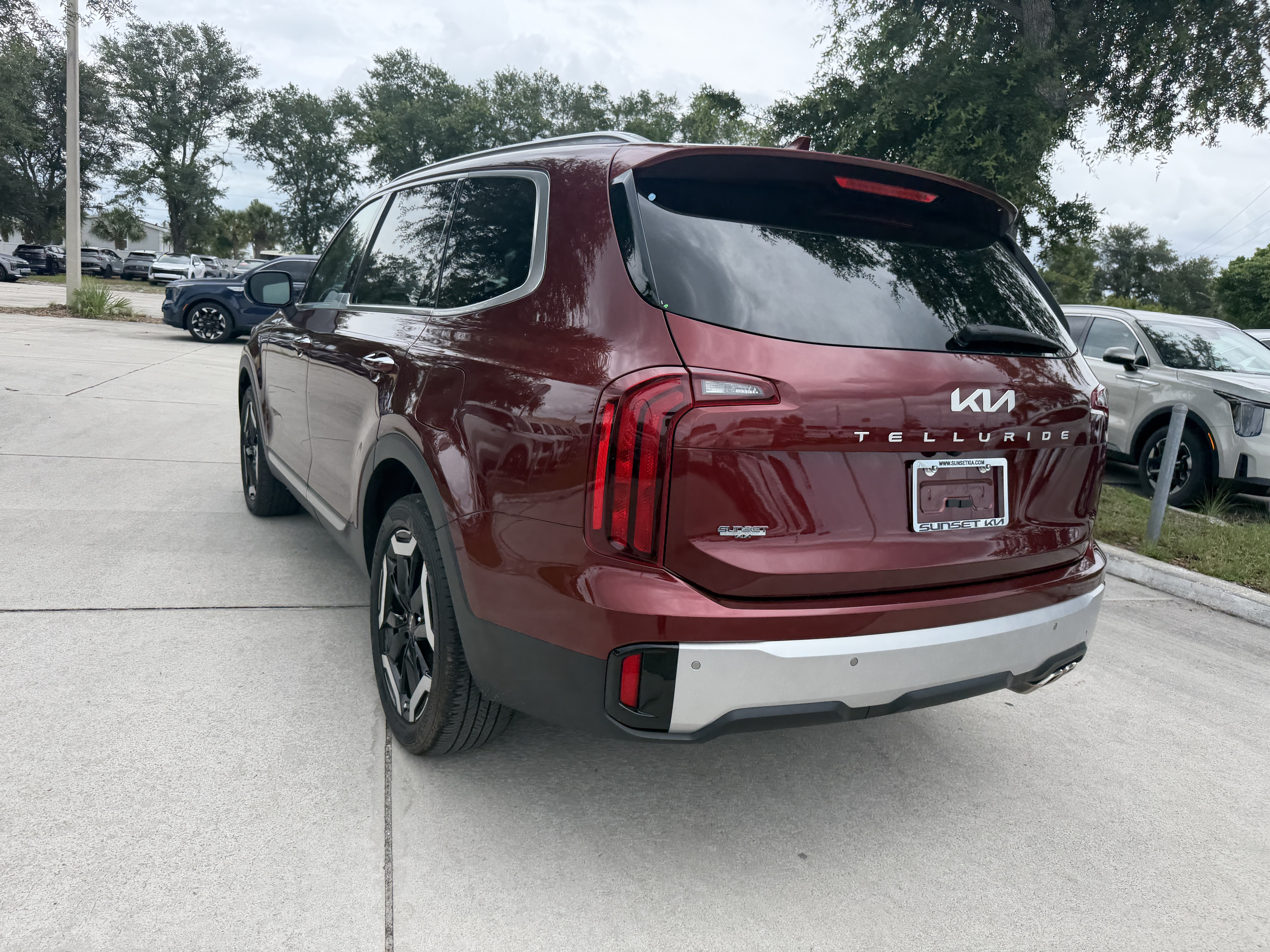 Certified 2024 Kia Telluride S FWD image 6