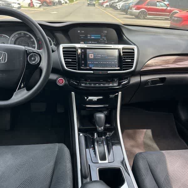 Used 2017 Honda Accord EX image 20